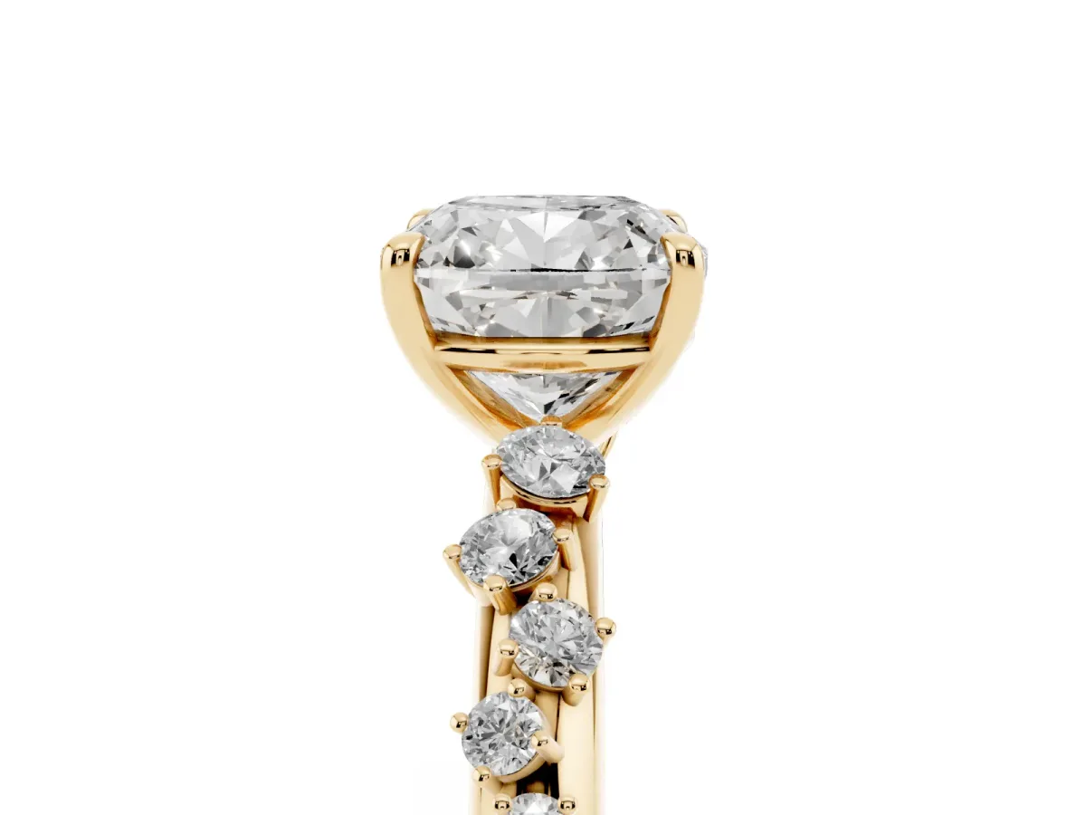 Cushion Cut Diamond Cluster Prong-Set Solitaire Ring Yellow gold
