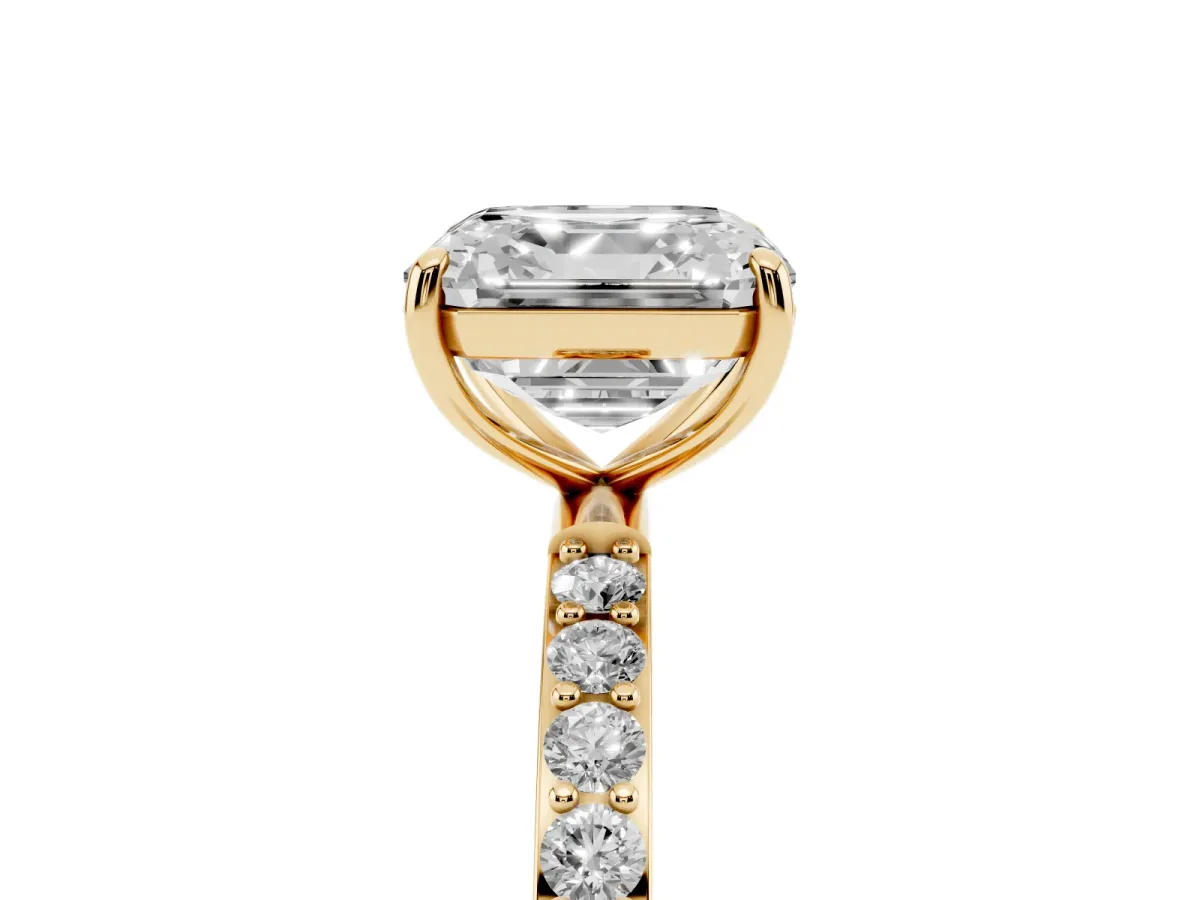 Asscher Cut Diamond Solitaire Ring with Round Pavé Shoulders and Prong Setting Yellow gold