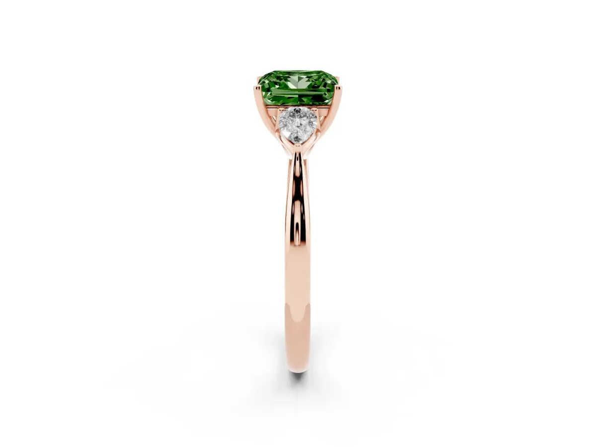 Fancy Green Three-Stone Princess Cut Brilliant Diamond Solitaire Ring with Tapered Band and Four-Prong Setting Rose gold