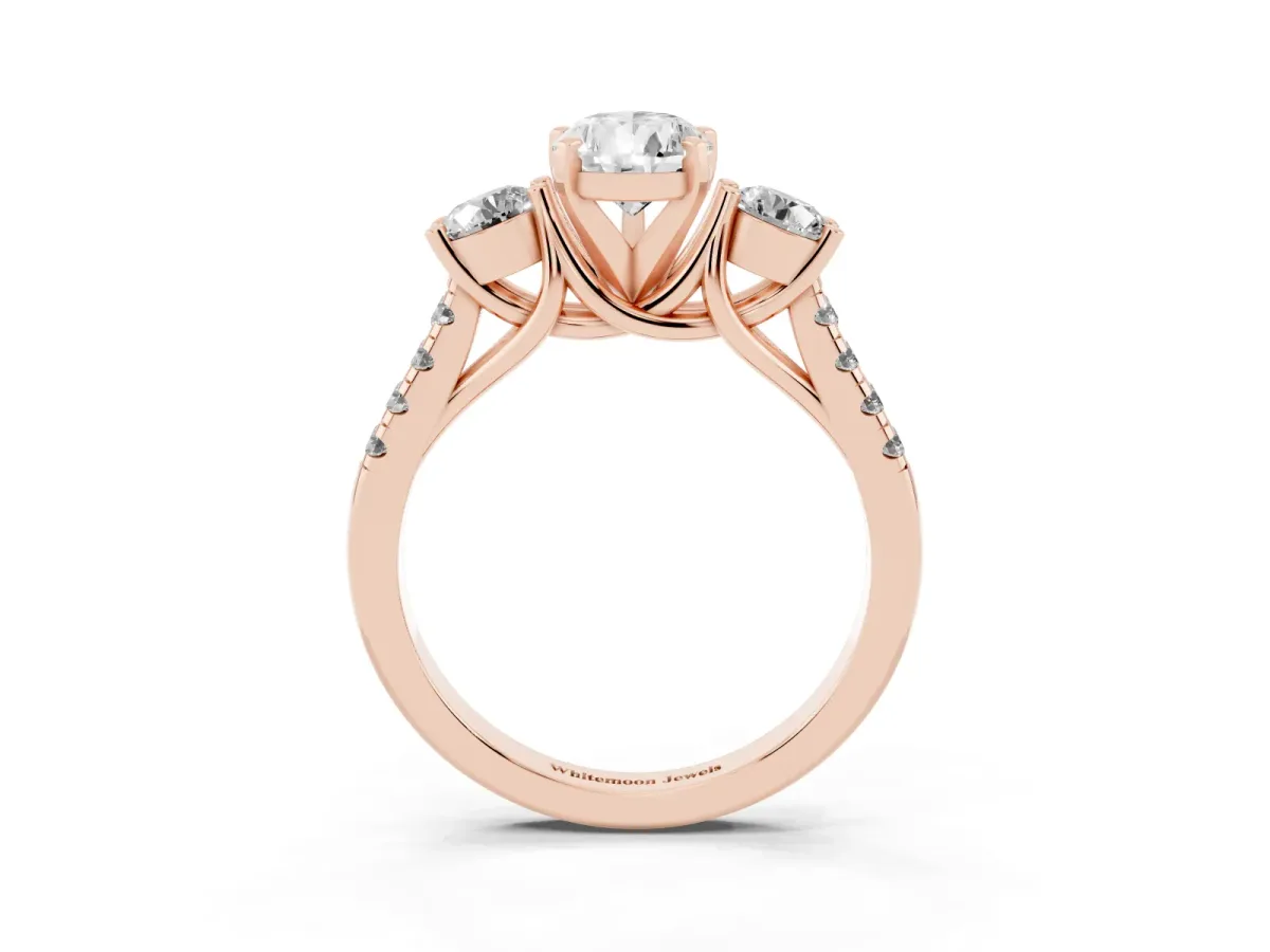 Three-Stone Pear Cut Diamond Pavé Band with Four-Prong Setting Rose gold