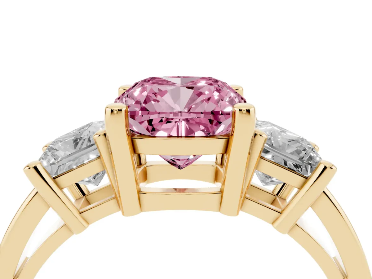 Fancy Pink Three-Stone Cushion Cut Cut Solitaire Ring with Prong Setting Yellow gold
