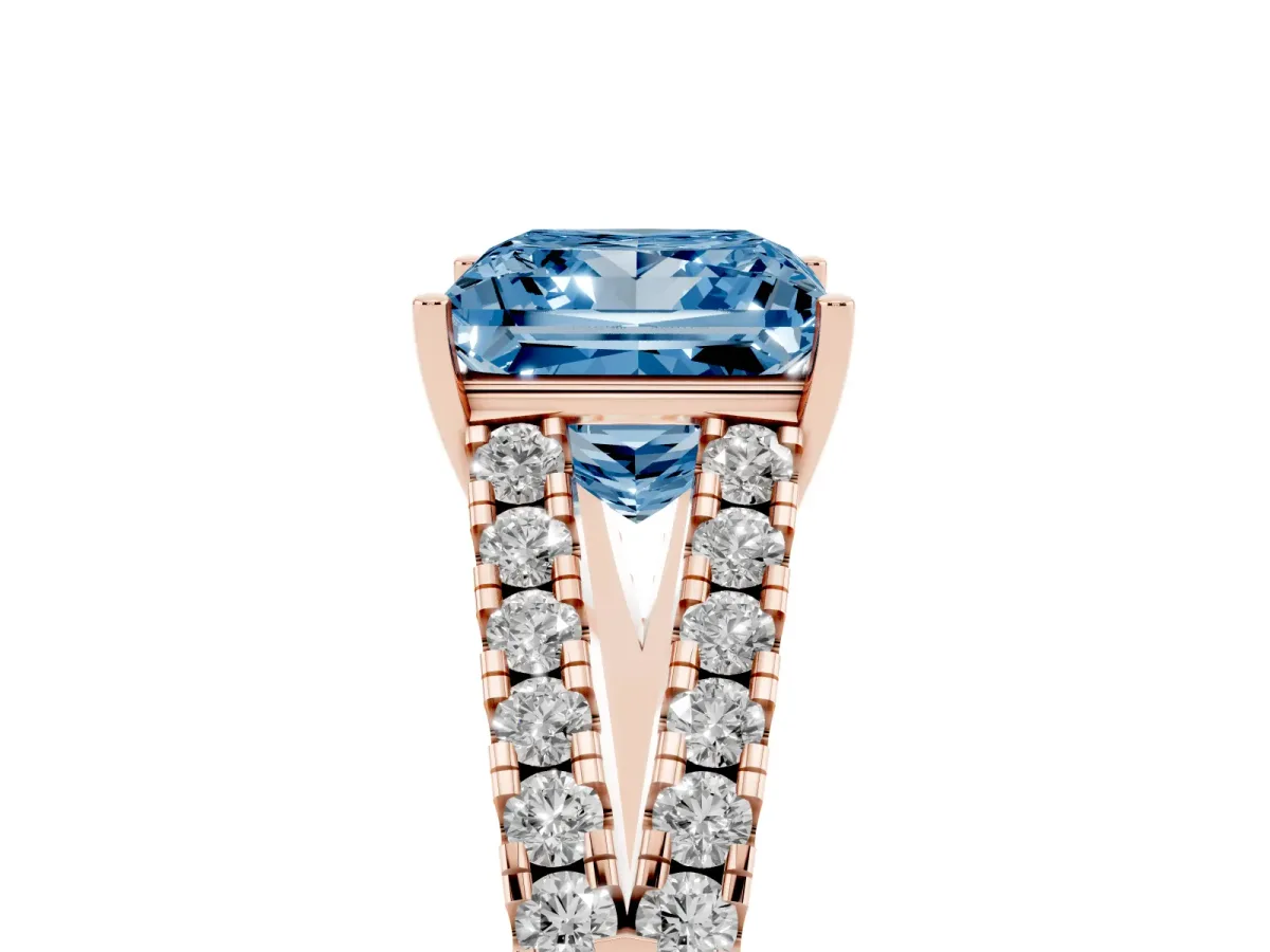 Fancy Blue Princess Cut Diamond Split Shank Pavé Engagement Ring with Four-Prong Setting Rose gold