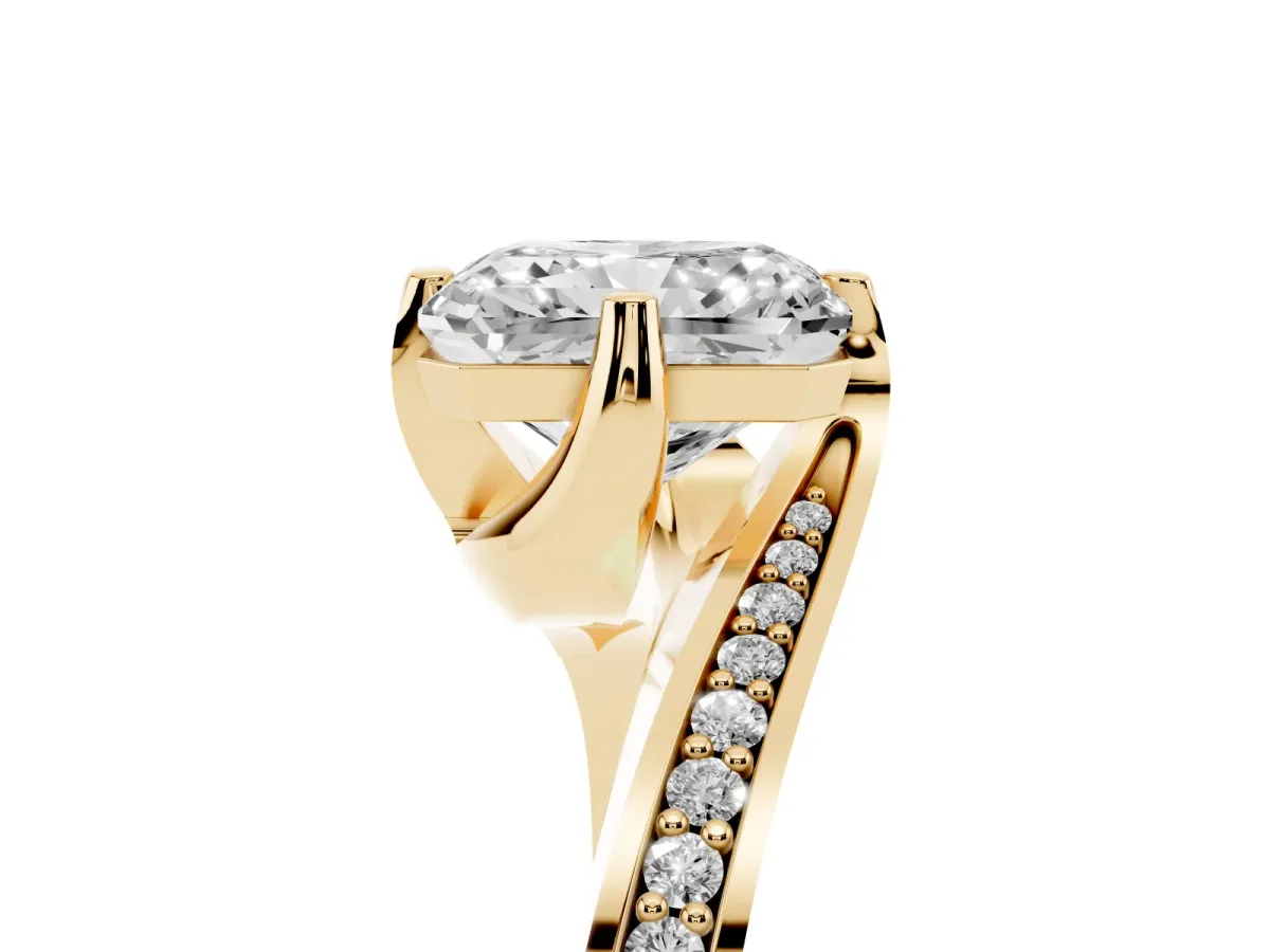 Radiant Cut Solitaire Diamond Twist Band with Pavé Setting and Four-Prong Setting Yellow gold
