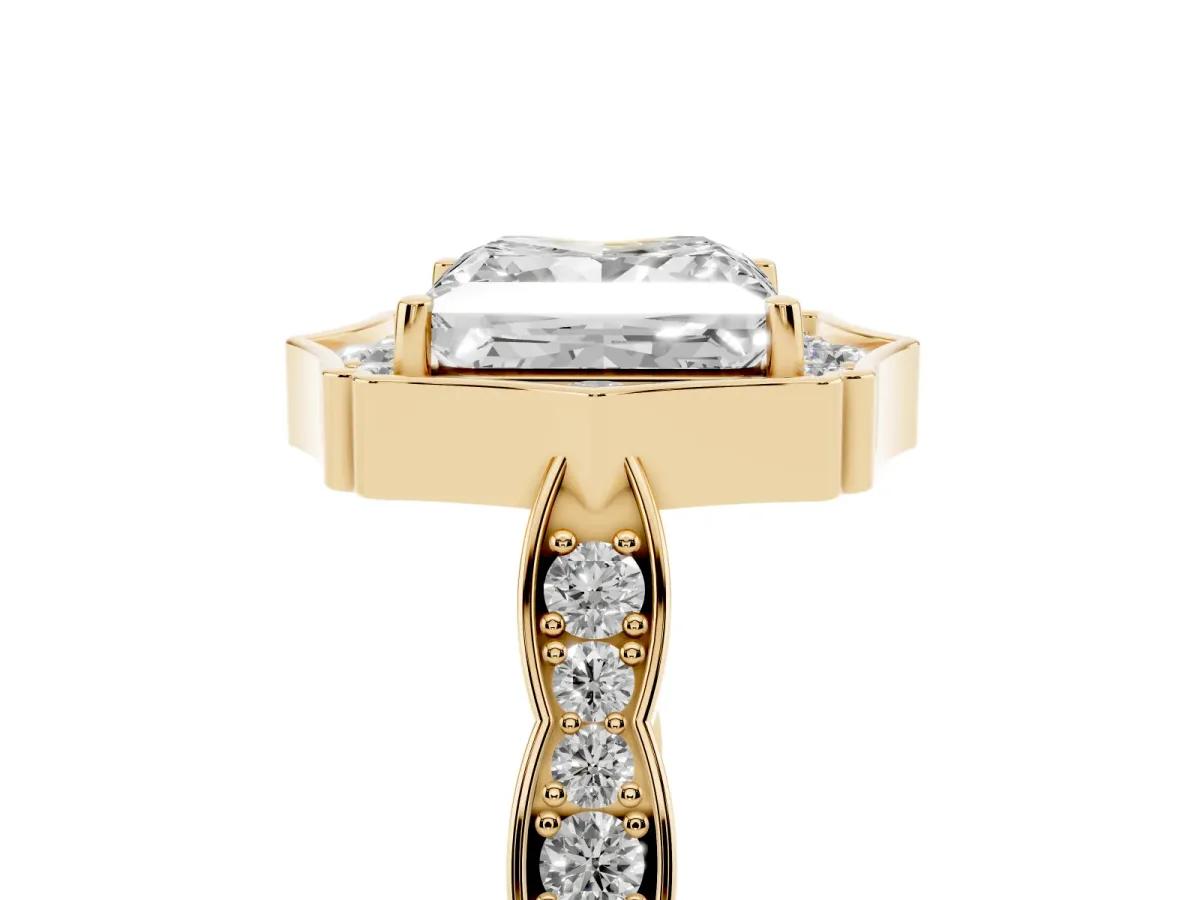 Princess Cut Halo Diamond Engagement Ring with Milgrain Band and Four-Prong Setting Yellow gold