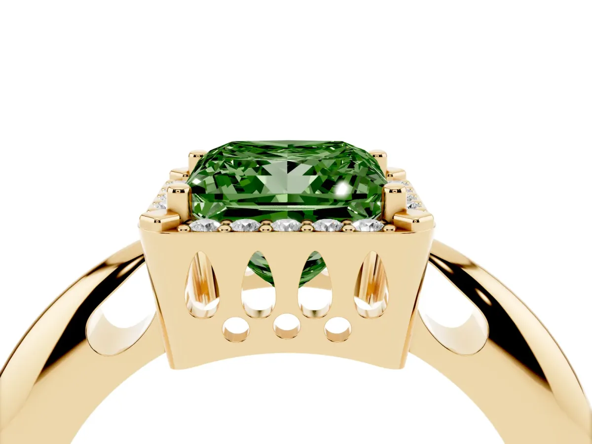 Fancy Green Princess Cut Cut Diamond Halo Engagement Ring with Split Shank and Four-Prong Setting Yellow gold