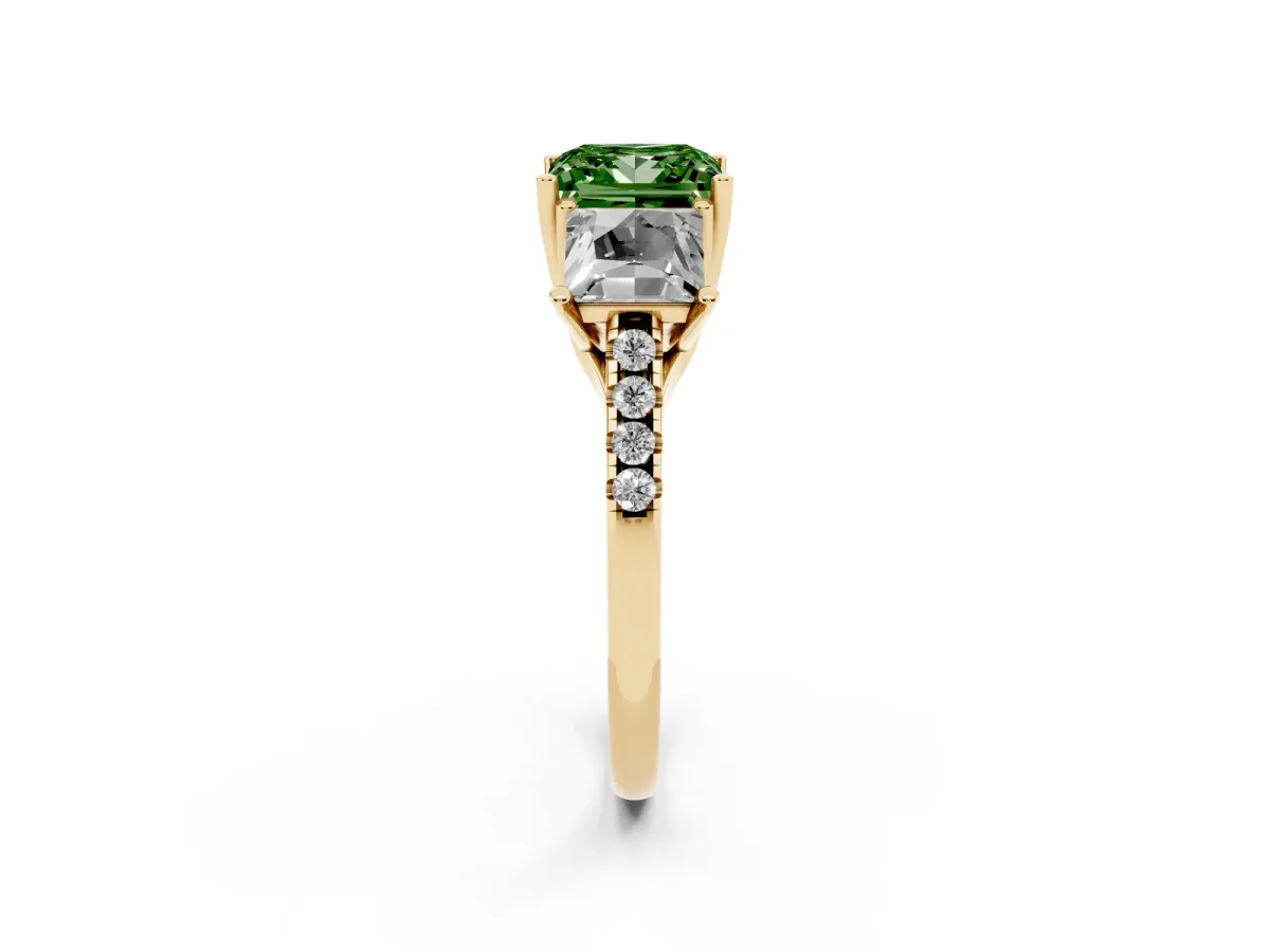 Fancy Green Three-Stone Princess Cut Diamond Ring with Round Pavé Band and Prong Setting Yellow gold