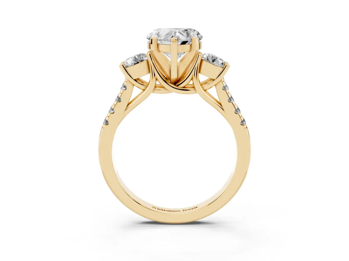 Three-Stone Heart Cut Diamond Pavé Band with Four-Prong Setting Yellow gold