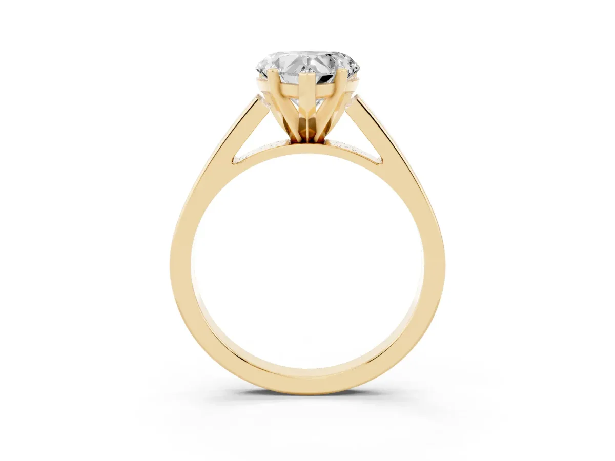 Heart Cut Solitaire Engagement Ring with Four-Prong Setting and Tapered Band Yellow gold