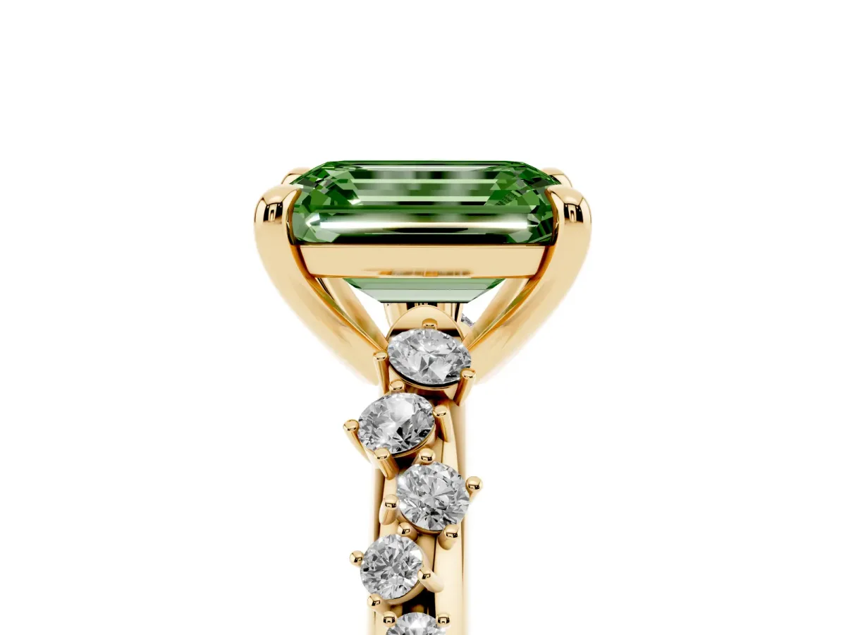 Fancy Green Emerald Cut Cut Diamond Vine Band with Four-Prong Setting Yellow gold