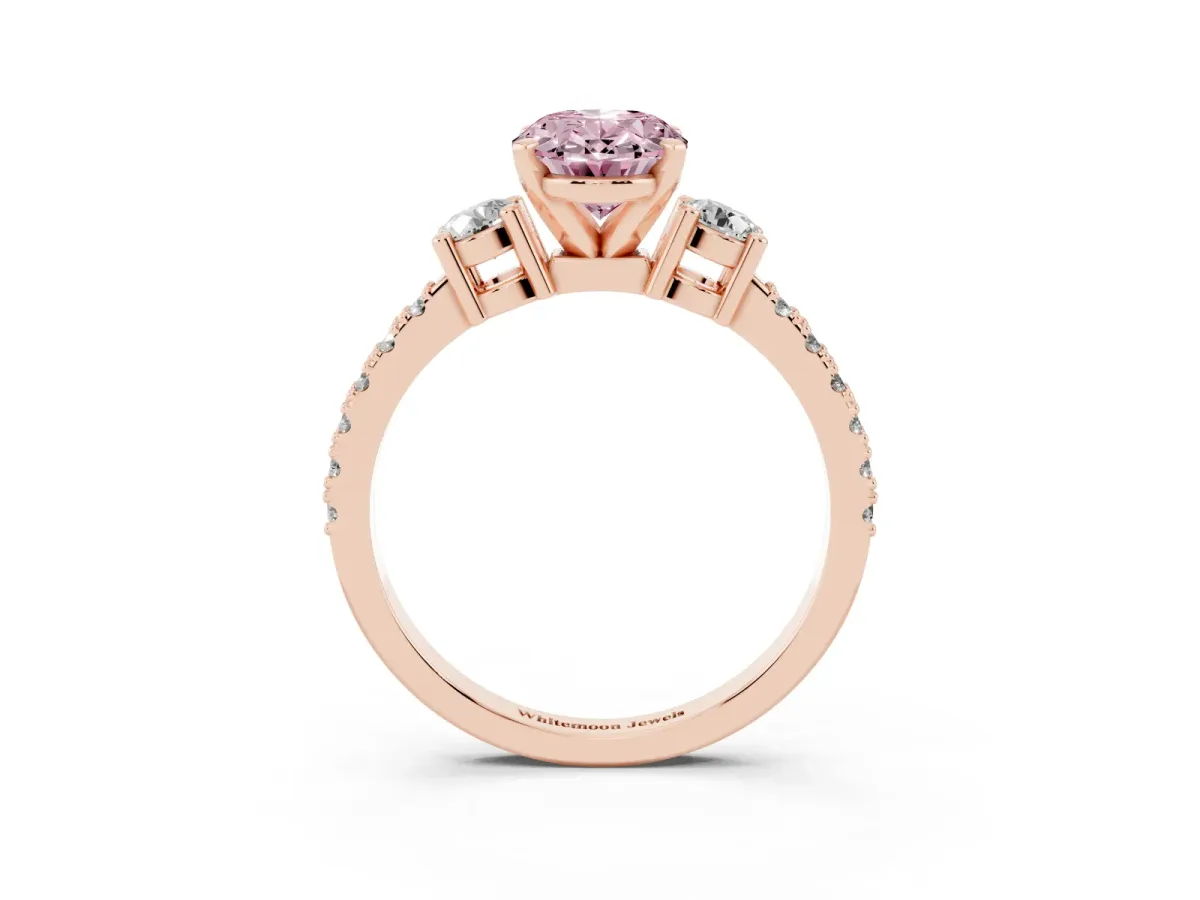 Fancy Pink Oval Cut Three-Stone Diamond Pavé Band with Prong Setting Rose gold