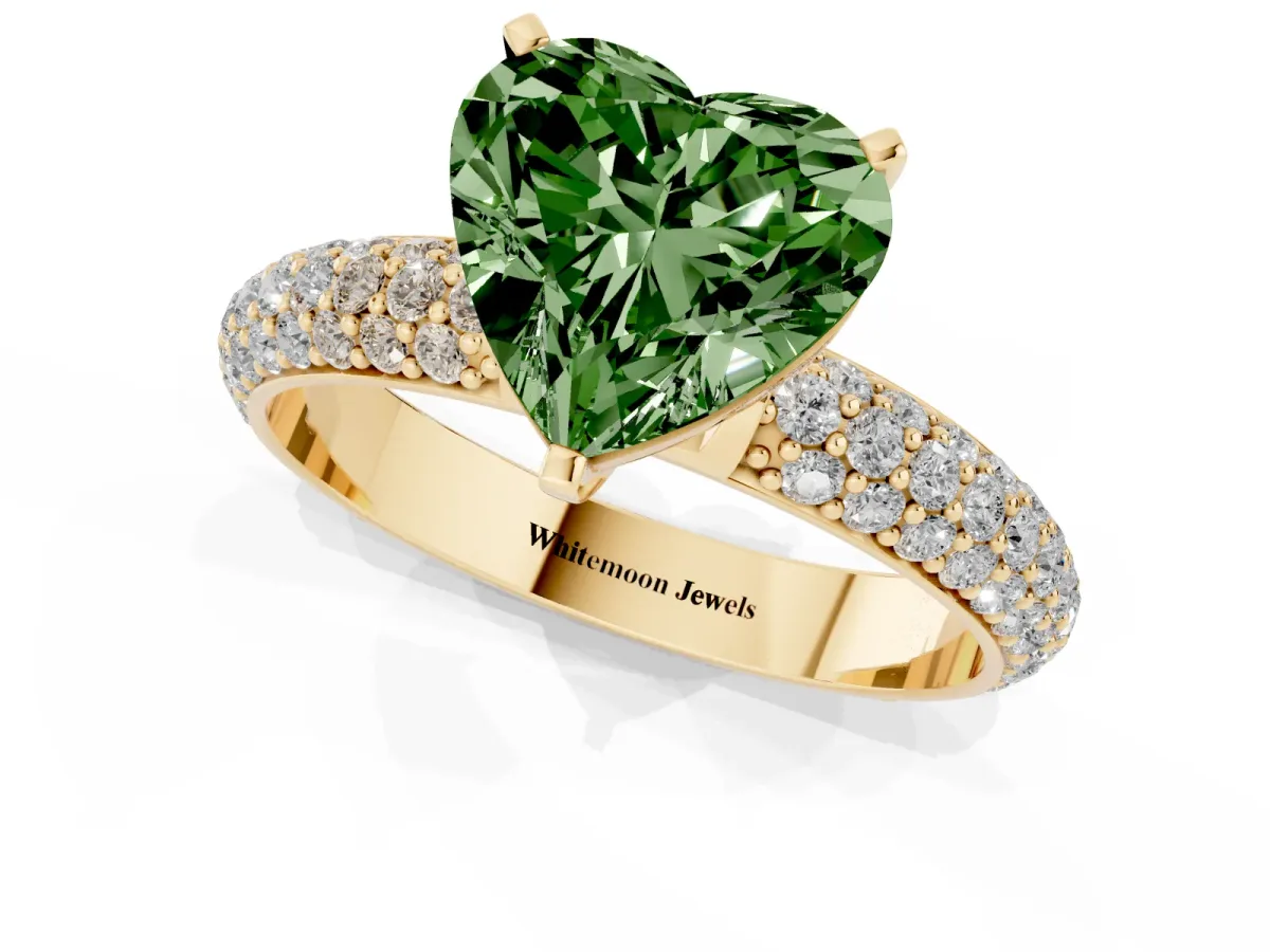 Fancy Green Heart Cut Diamond Solitaire Ring with Prong Setting and Pavé Band Yellow gold