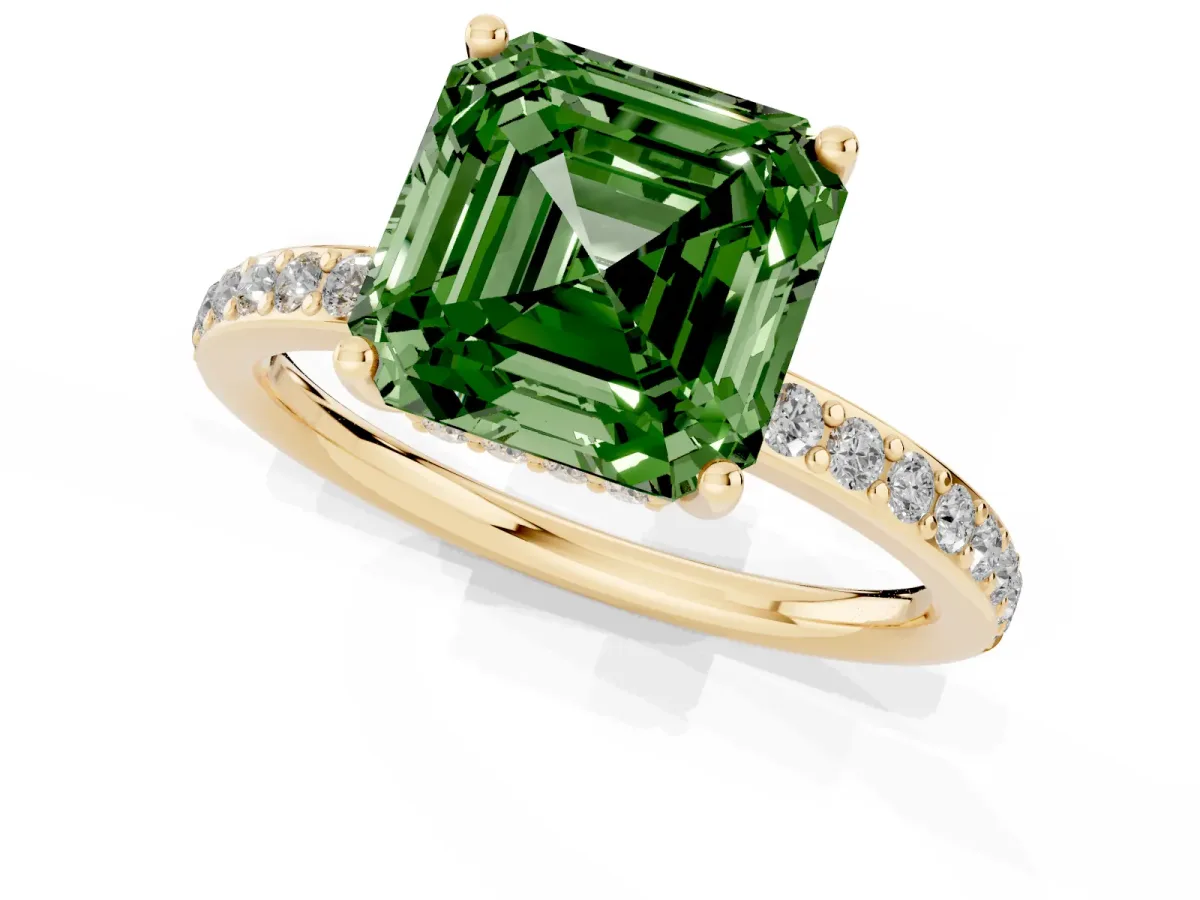 Fancy Green Asscher Cut Cut Diamond Pavé Band Ring with Four-Prong Setting Yellow gold