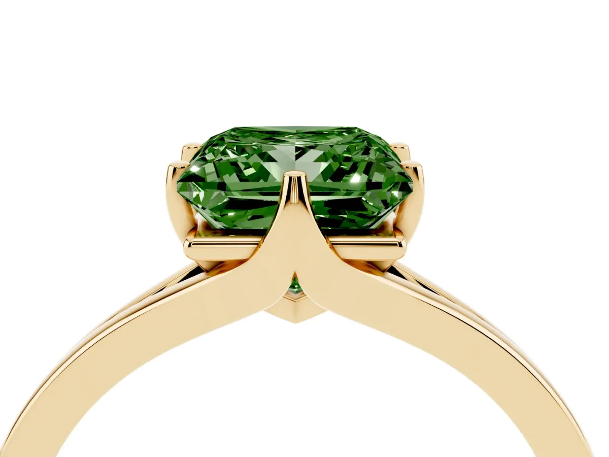 Fancy Green Princess Cut Solitaire Diamond Ring with Six-Prong Setting and Tapered Band Yellow gold