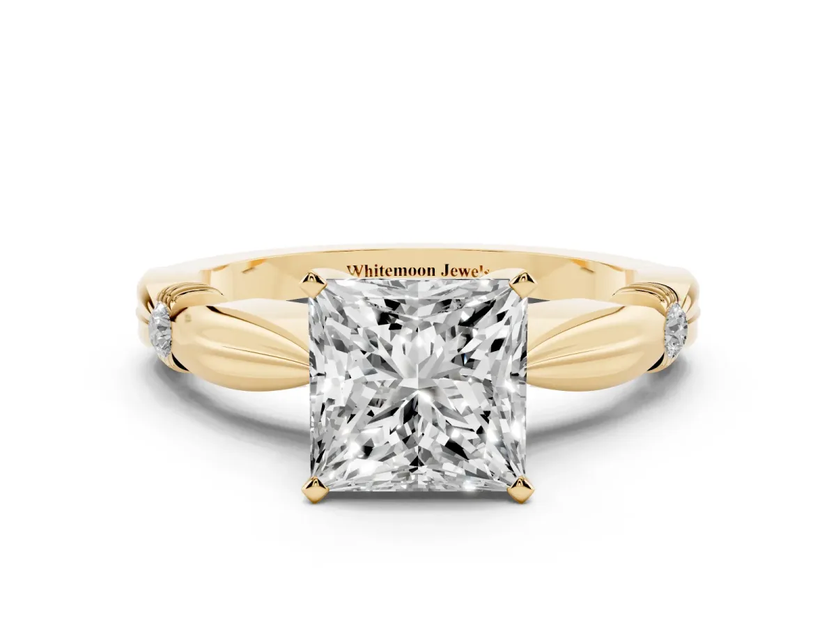 Princess Cut Solitaire Diamond Twisted Band with Four-Prong Setting Yellow gold