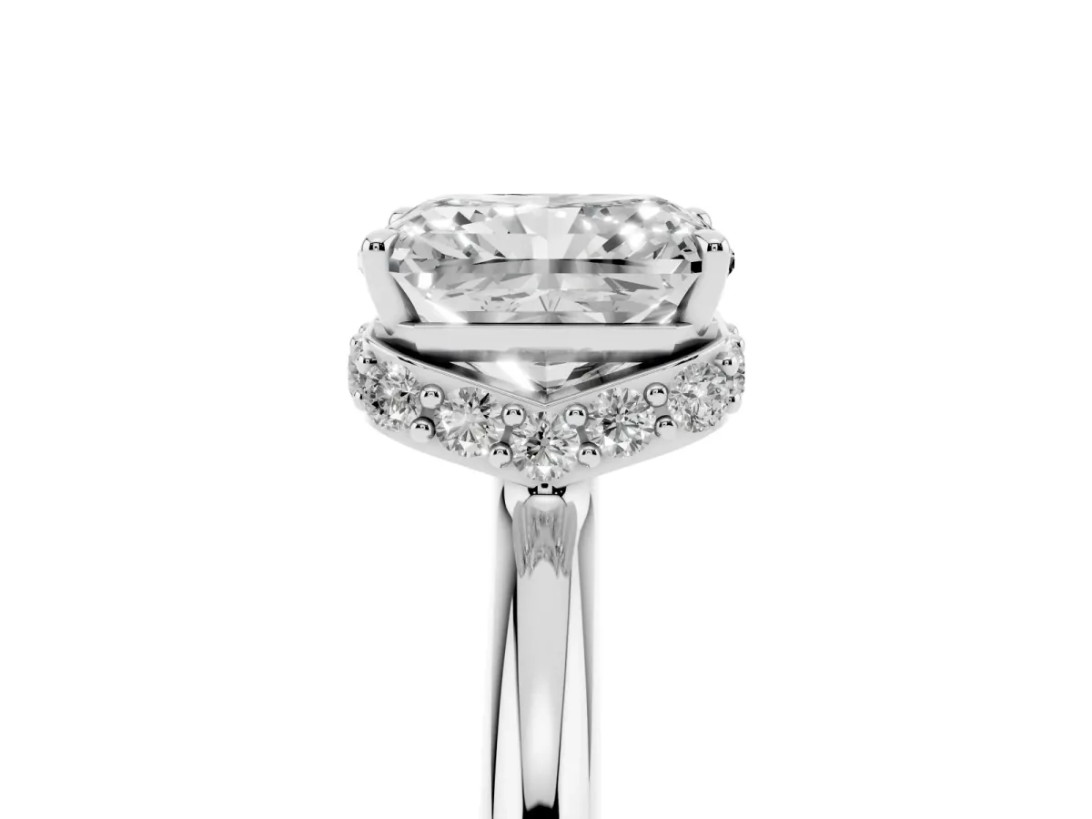 Radiant Cut Brilliant Solitaire Engagement Ring with Six-Prong Setting and Classic Band Platinum