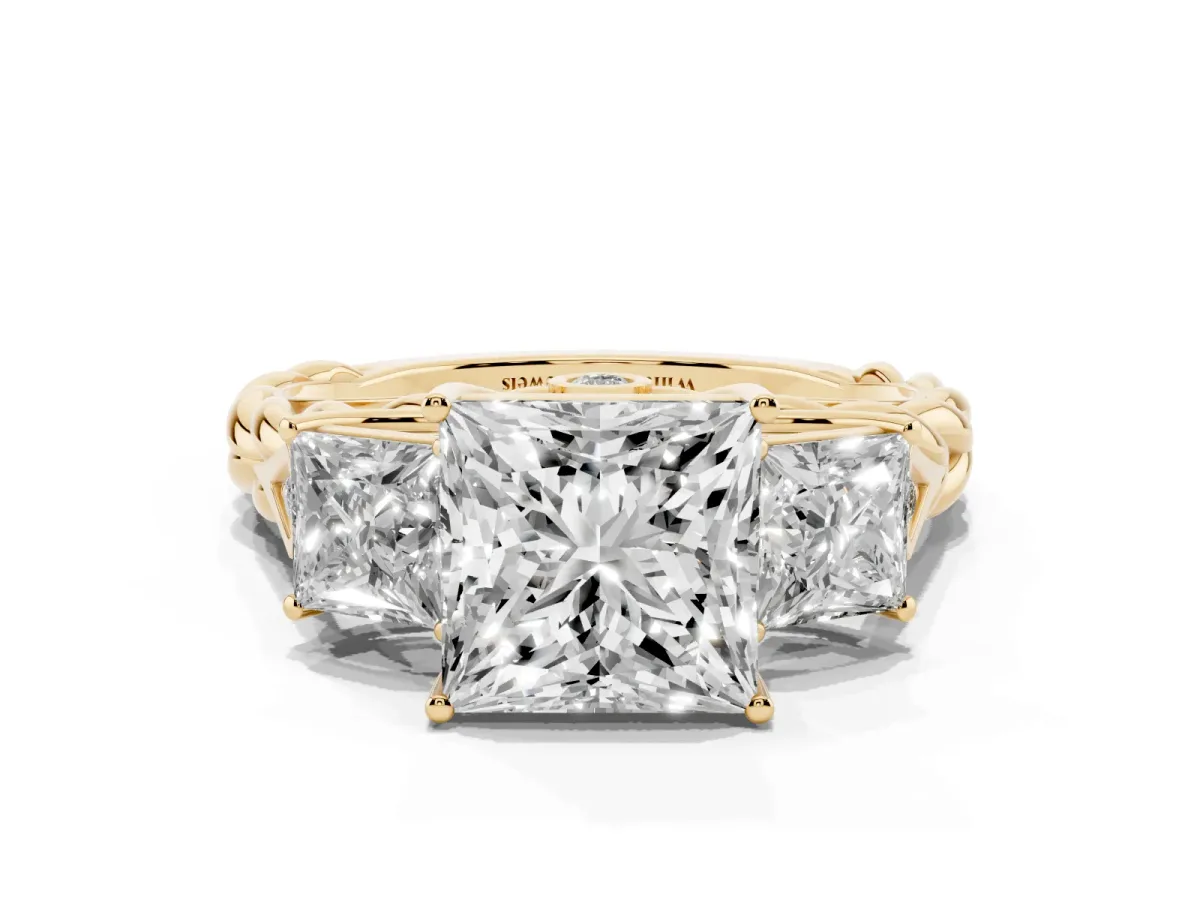 Three-Stone Princess Cut Diamond Braided Band Ring with Four-Prong Setting Yellow gold
