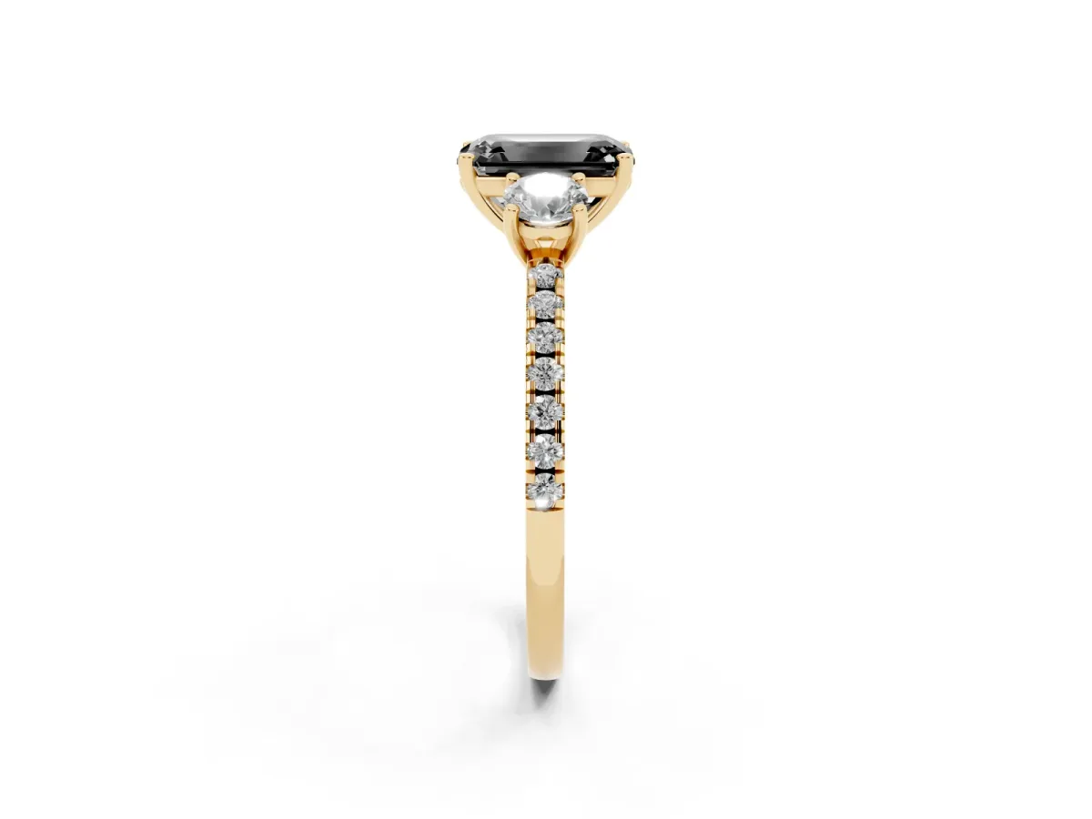 Fancy Black Three-Stone Emerald Cut Cut Diamond Pavé Band with Prong Setting Yellow gold