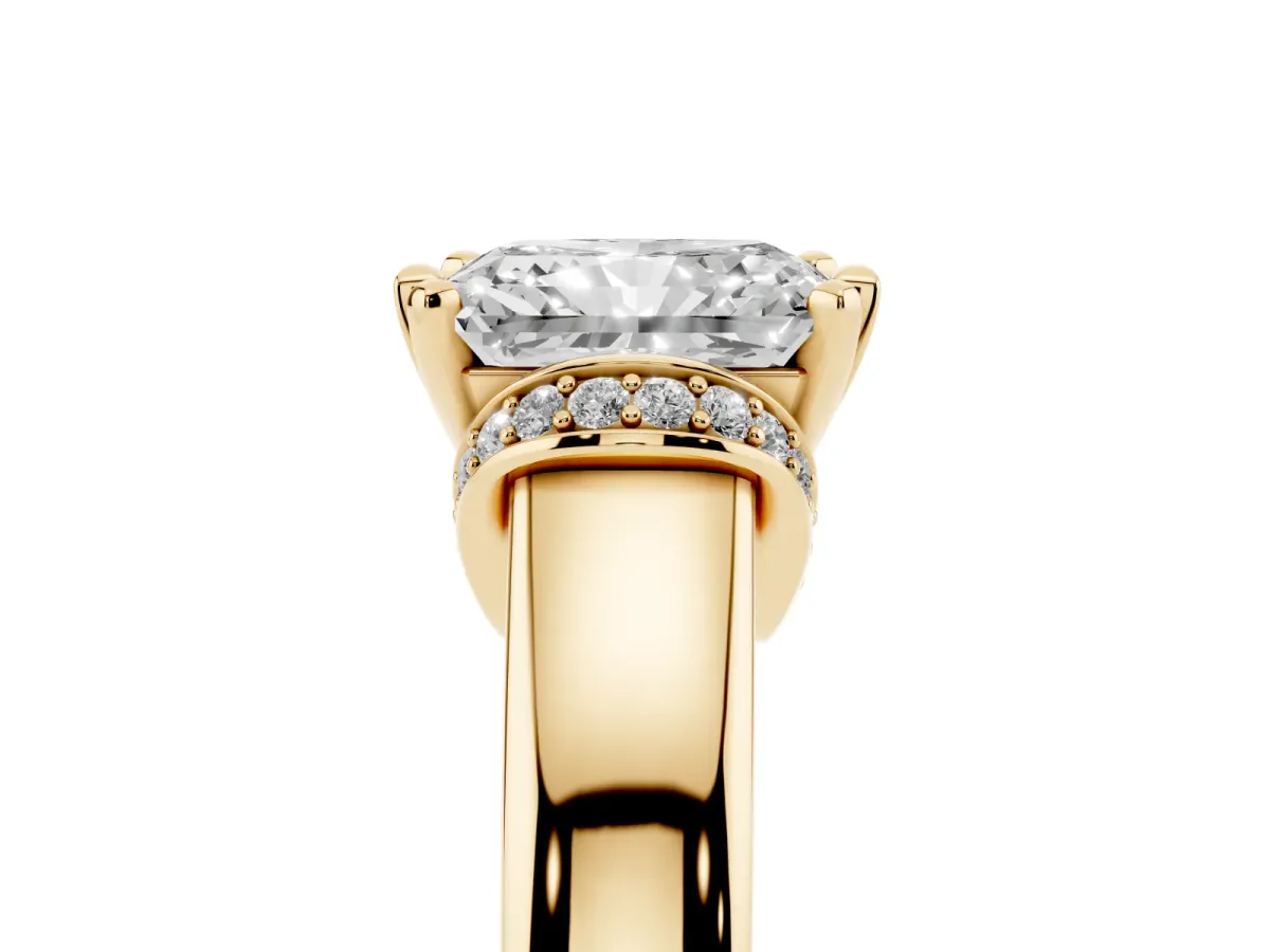 Radiant Cut Solitaire Diamond Ring with Pave Band and Six-Prong Setting Yellow gold