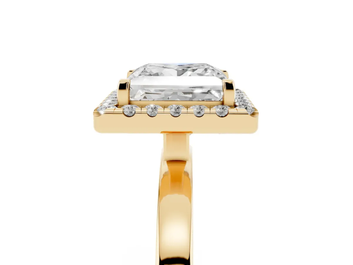 Princess Cut Halo Diamond Solitaire with Pavé Band and Four-Prong Setting Yellow gold