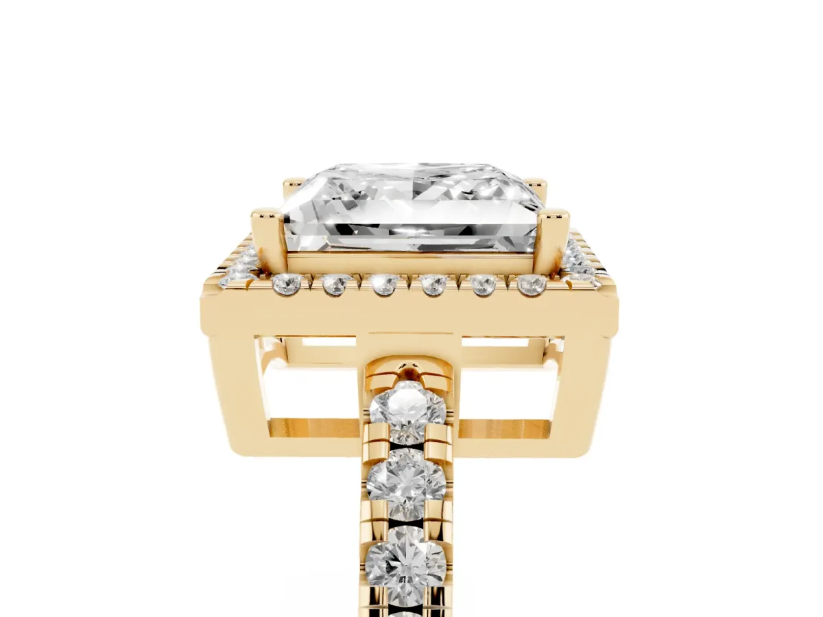 Princess Cut Diamond Halo Ring with Pavé Band and Four-Prong Setting Yellow gold