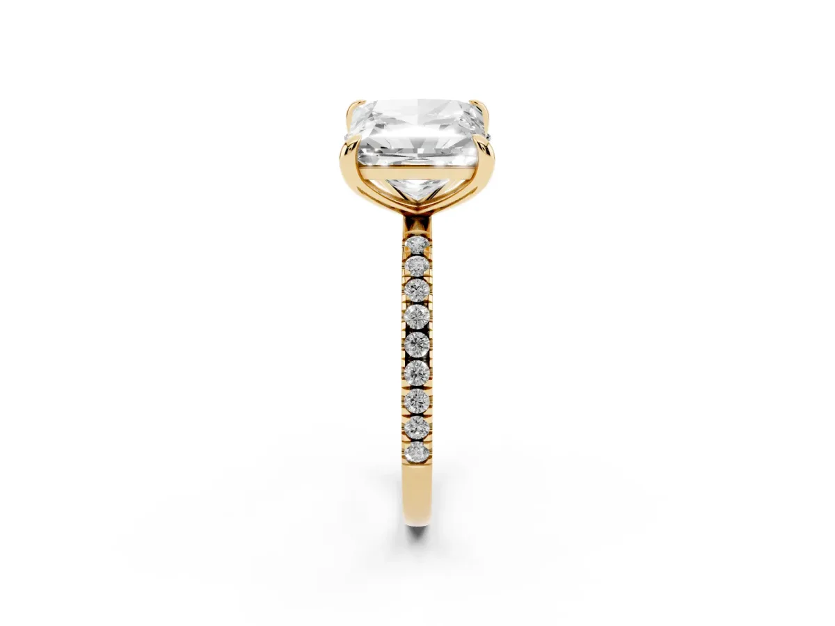 Oval and Princess Toi Moi Ring with Prong Setting and Pave Band Yellow gold