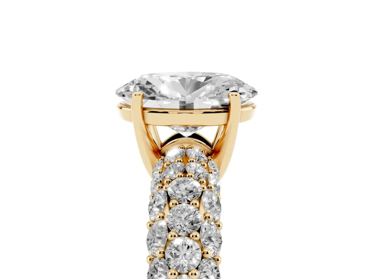 Oval Cut Diamond Pavé Band Solitaire Ring with Four-Prong Setting Yellow gold