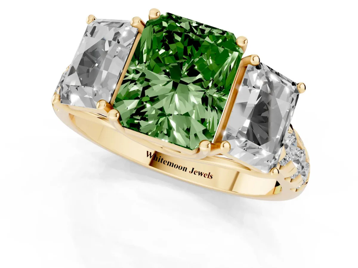Fancy Green Three-Stone Radiant Cut Diamond Pavé Band with Prong Setting Yellow gold