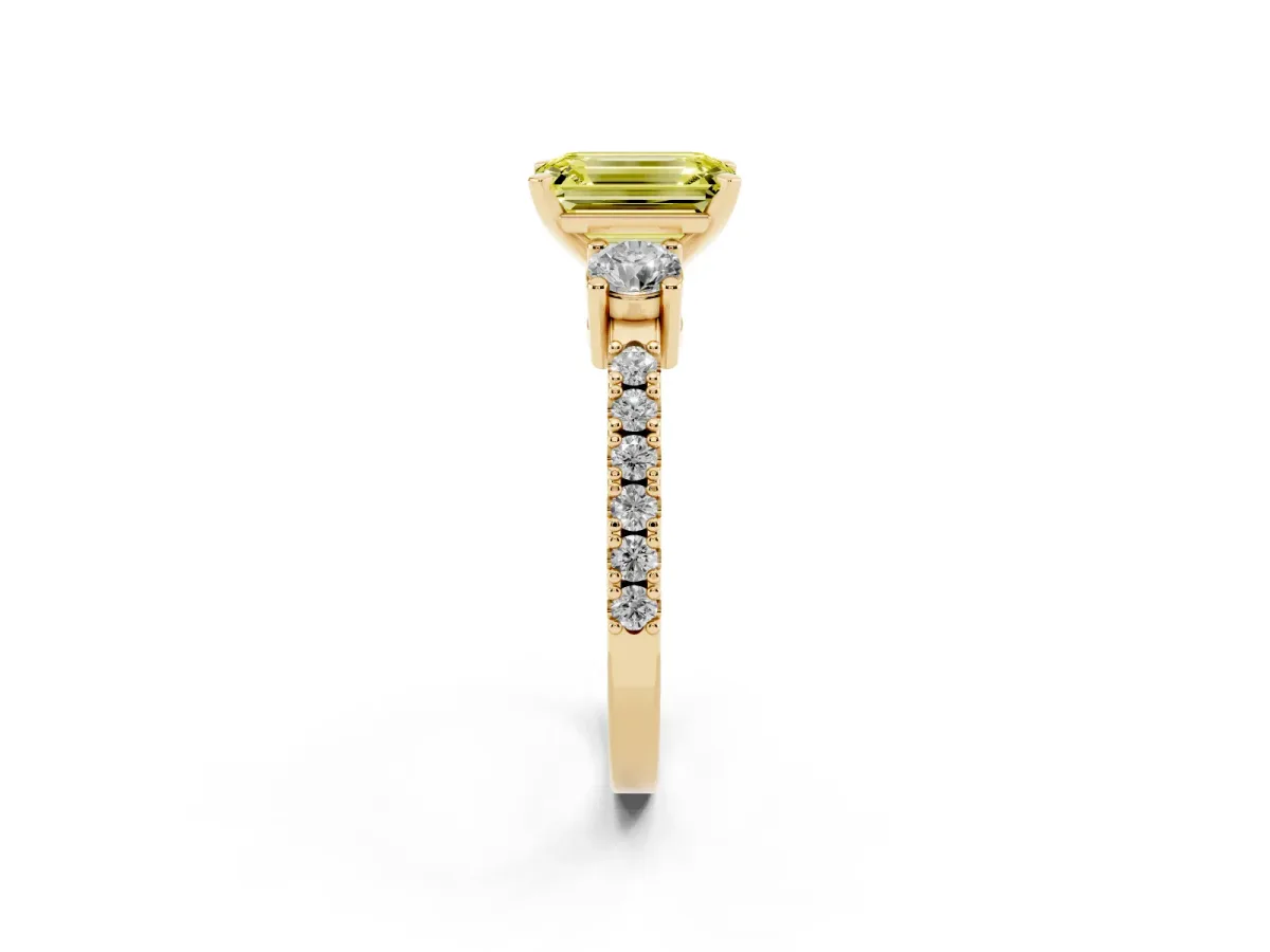 Fancy Yellow Emerald Cut Three-Stone Diamond Pavé Band with Prong Setting Yellow gold