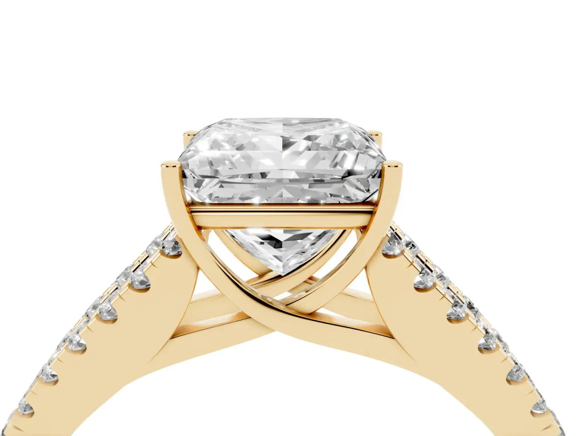 Princess Cut Diamond Split Shank Pavé Engagement Ring with Four-Prong Setting Yellow gold