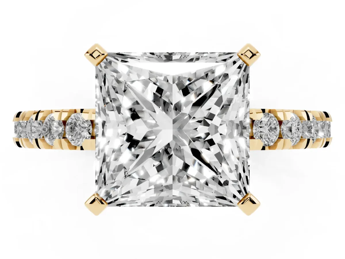 Princess Cut Diamond Pavé Band Solitaire with Four-Prong Setting Yellow gold