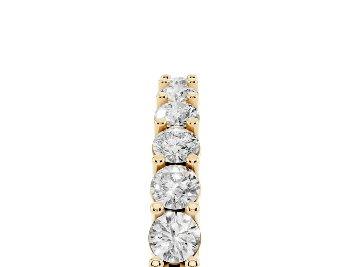Round Diamond Pavé Half-Eternity Band Yellow gold