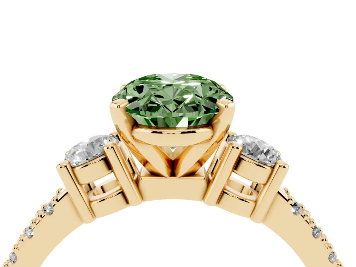 Fancy Green Oval Cut Three-Stone Diamond Pavé Band with Prong Setting Yellow gold