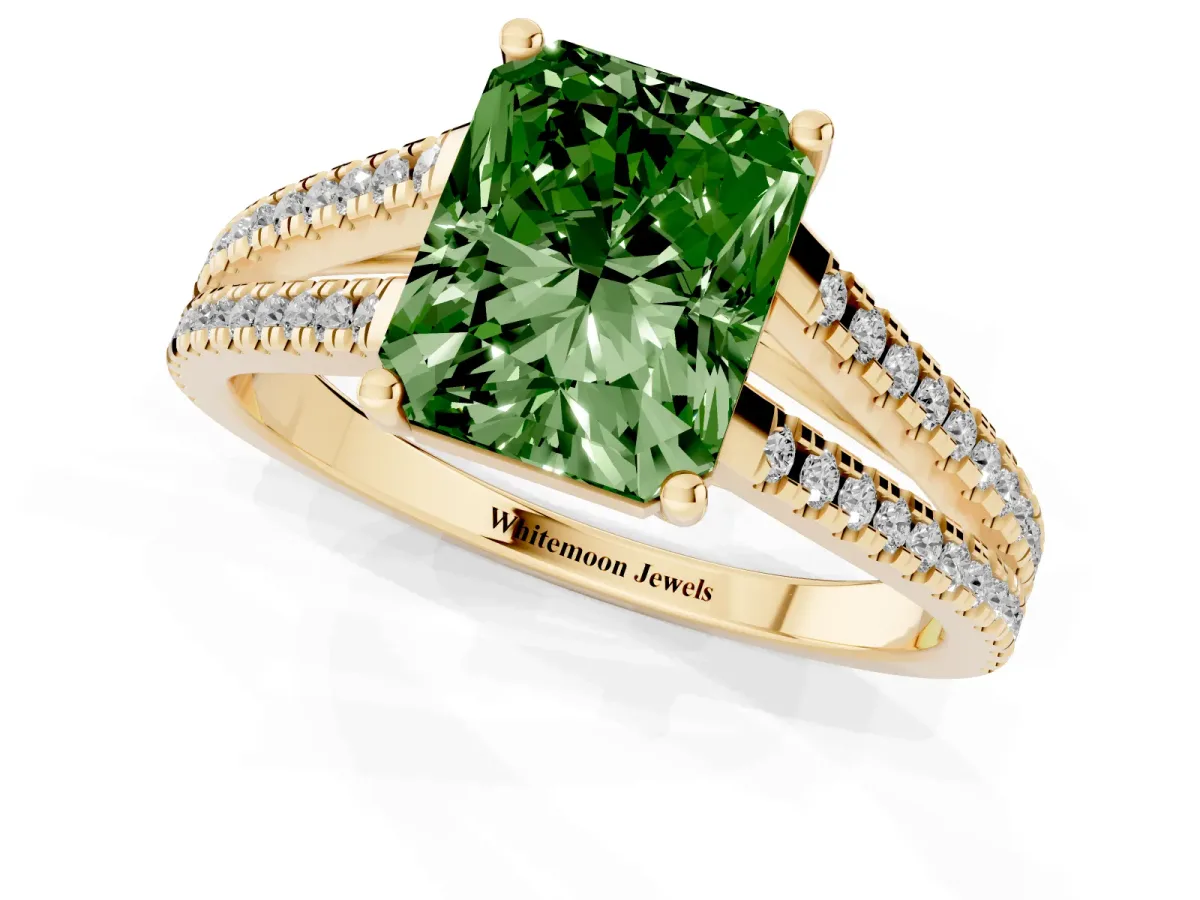 Fancy Green Radiant Cut Diamond Solitaire Engagement Ring with Split Shank Pavé Band Yellow gold