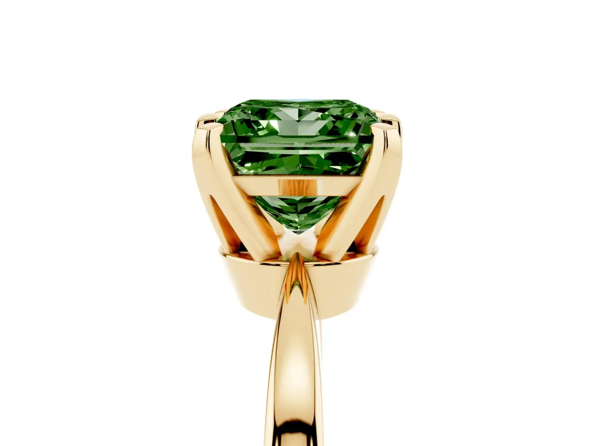 Fancy Green Princess Cut Solitaire Engagement Ring with Six-Prong Setting and Tapered Band Yellow gold