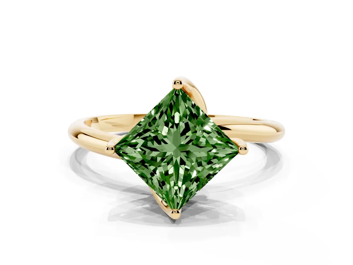 Fancy Green Princess Cut Diamond Solitaire Engagement Ring with Four-Prong Setting and Classic Band Yellow gold
