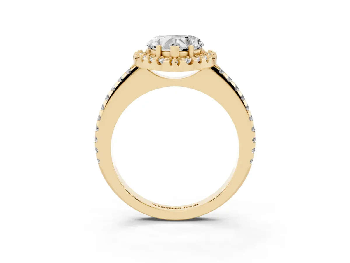 Heart Cut Diamond Pavé Halo Ring with Four-Prong Setting Yellow gold