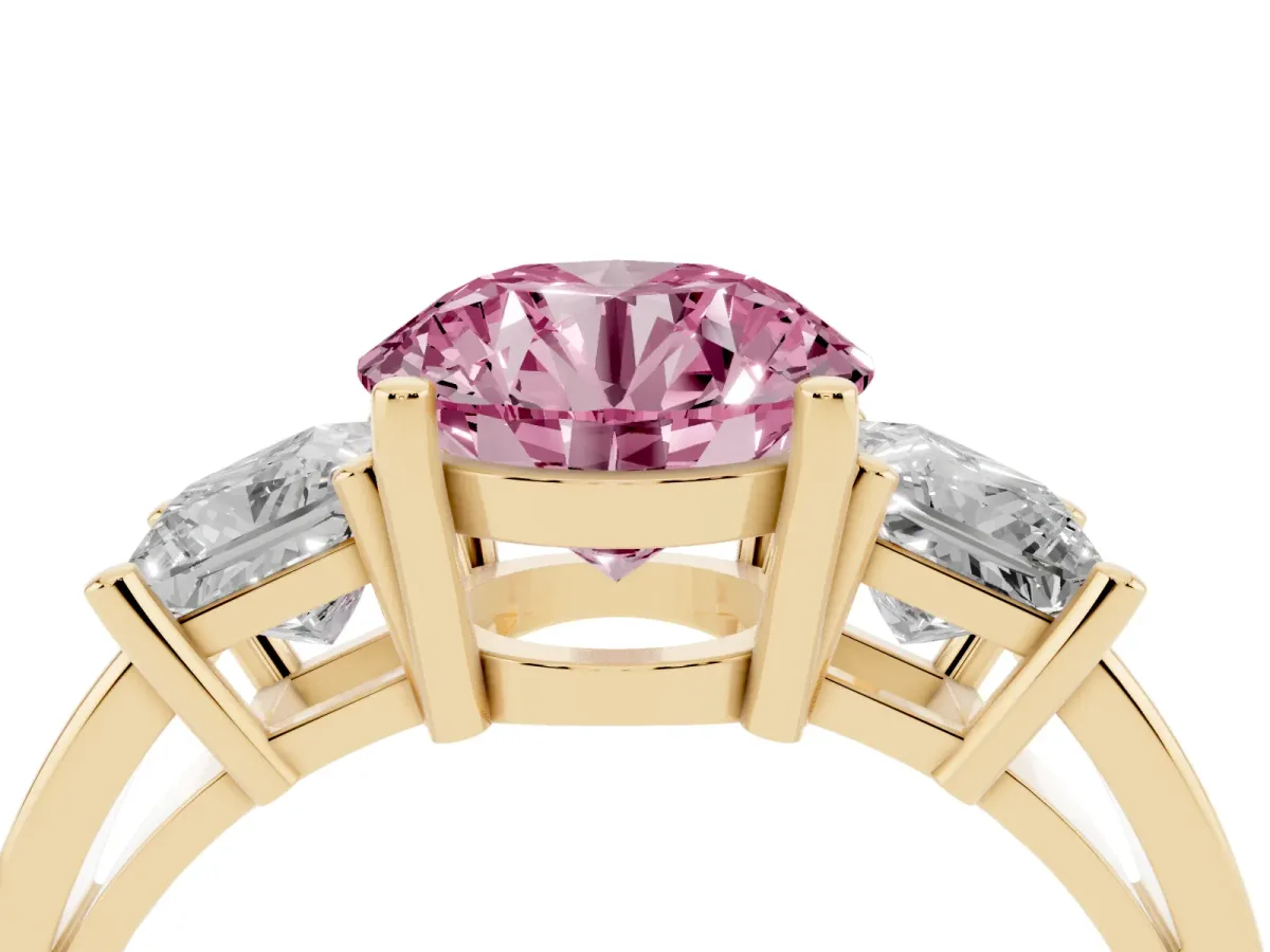 Fancy Pink Three-Stone Round Cut Cut Solitaire Ring with Prong Setting Yellow gold