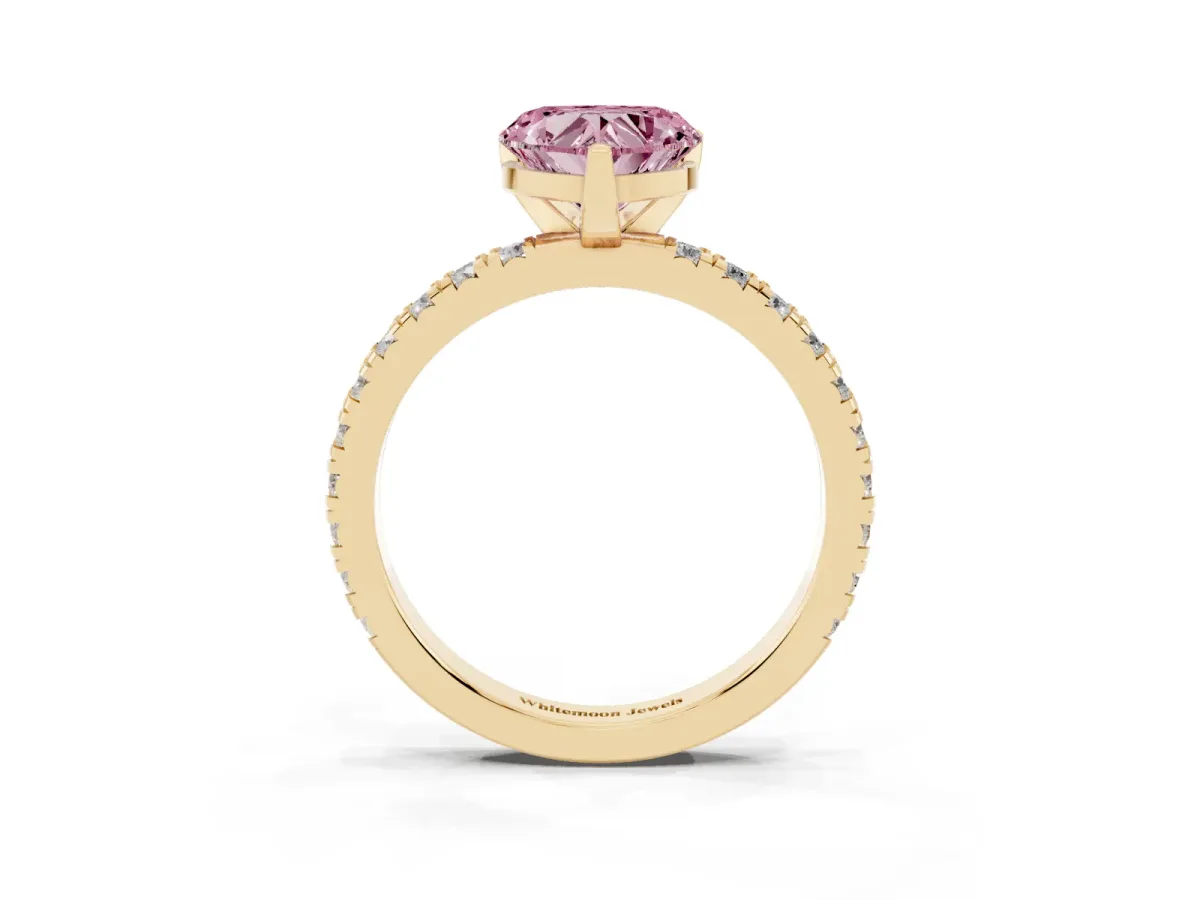 Fancy Pink Heart Cut Diamond Pavé Band Solitaire with Four-Prong Setting Yellow gold