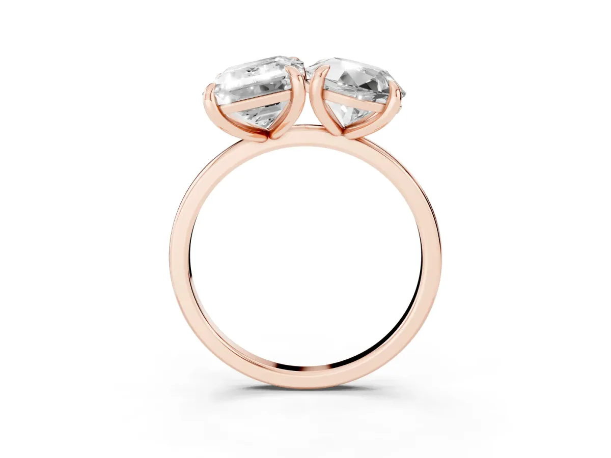 Round and Emerald Toi Moi Ring with Prong Setting and Plain Band Rose gold