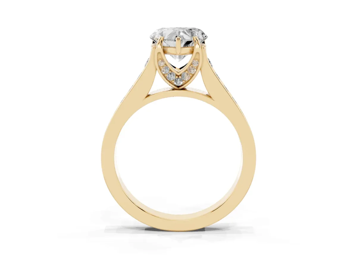 Heart Cut Brilliant Cut Diamond Engagement Ring with Pavé Band and Four-Prong Setting Yellow gold