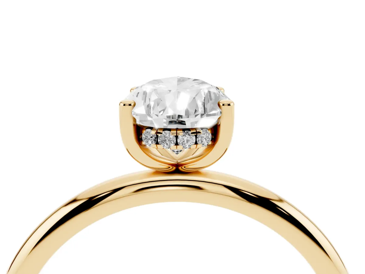Pear Cut Cut Solitaire Engagement Ring with Four-Prong Setting and Classic Band Yellow gold