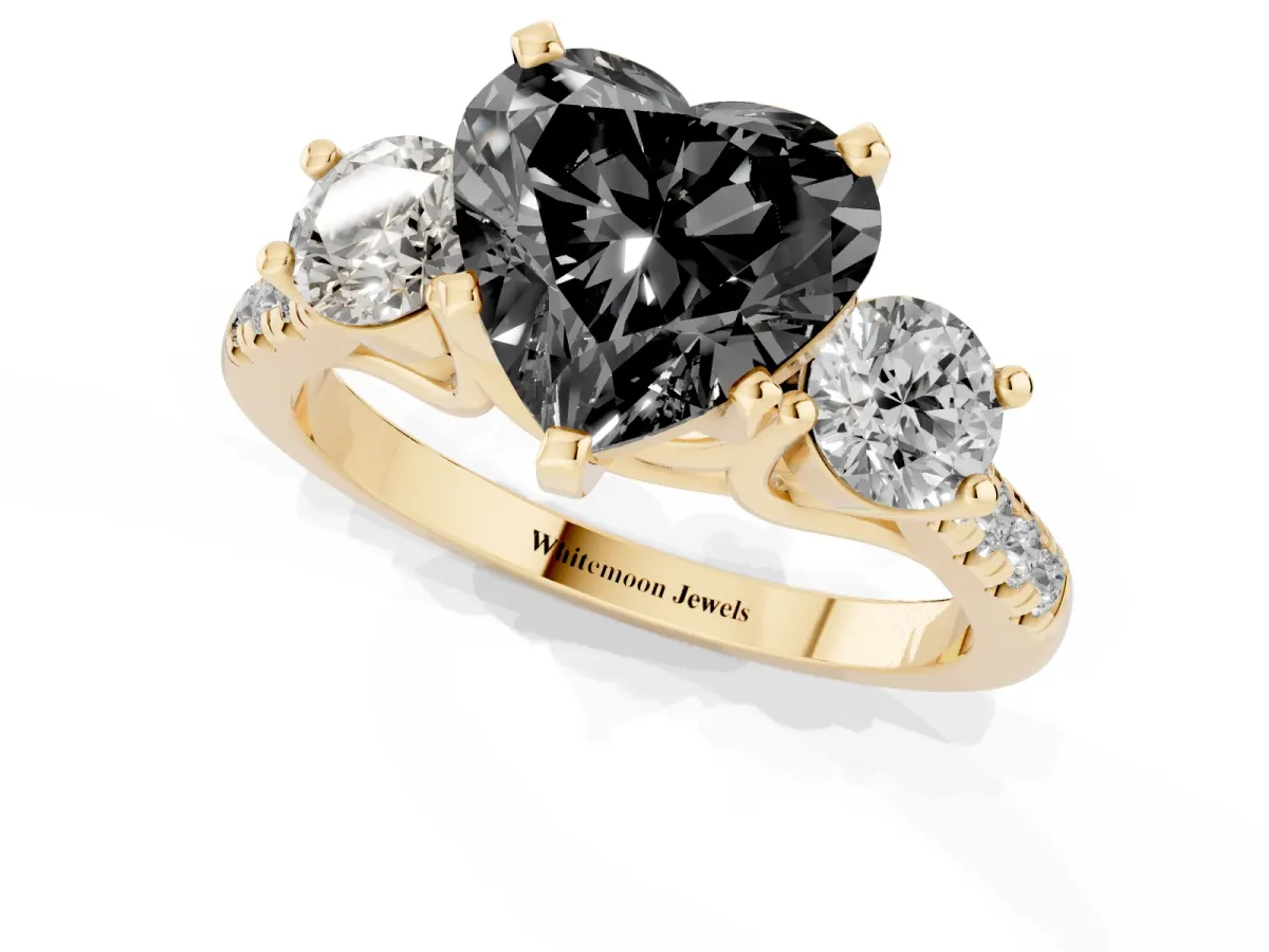Fancy Black Three-Stone Heart Cut Diamond Pavé Band with Four-Prong Setting Yellow gold