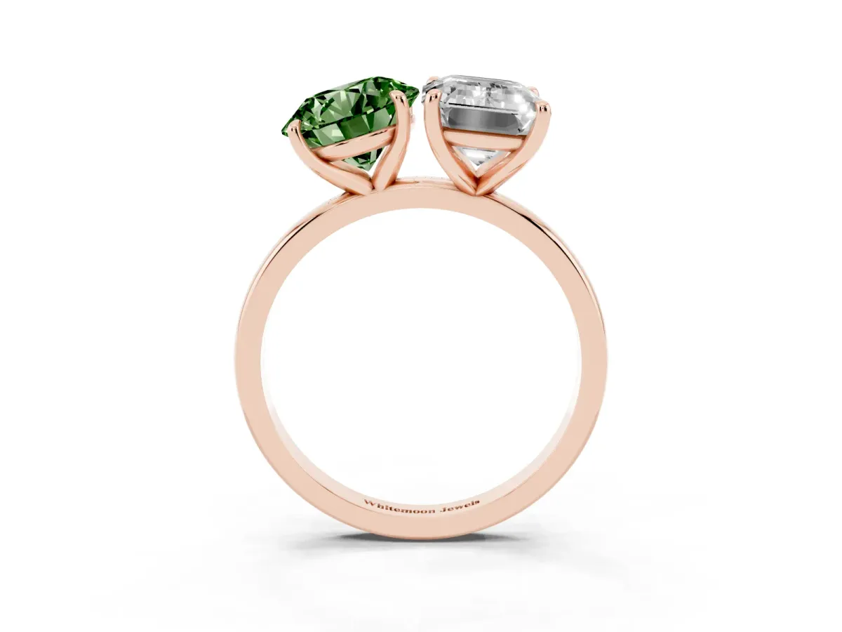 Fancy Green Round Cut and Emerald Cut Toi Moi Ring with Prong Setting Rose gold