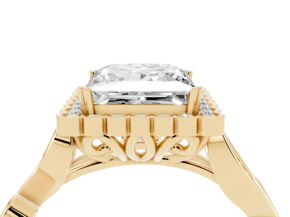 Princess Cut Diamond Halo Ring with Vintage Split Shank and Four-Prong Setting Yellow gold