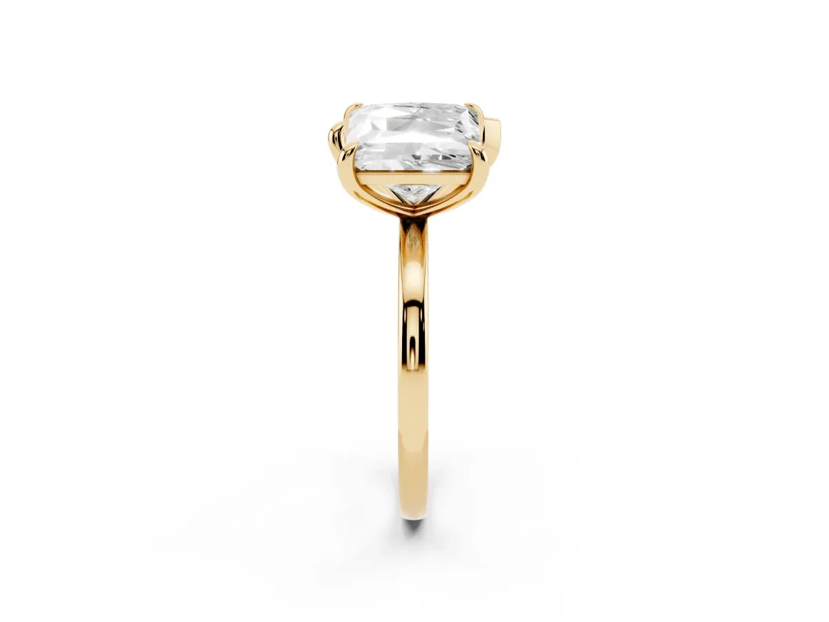 Pear and Princess Toi Moi Ring with Prong Setting and Plain Band Yellow gold