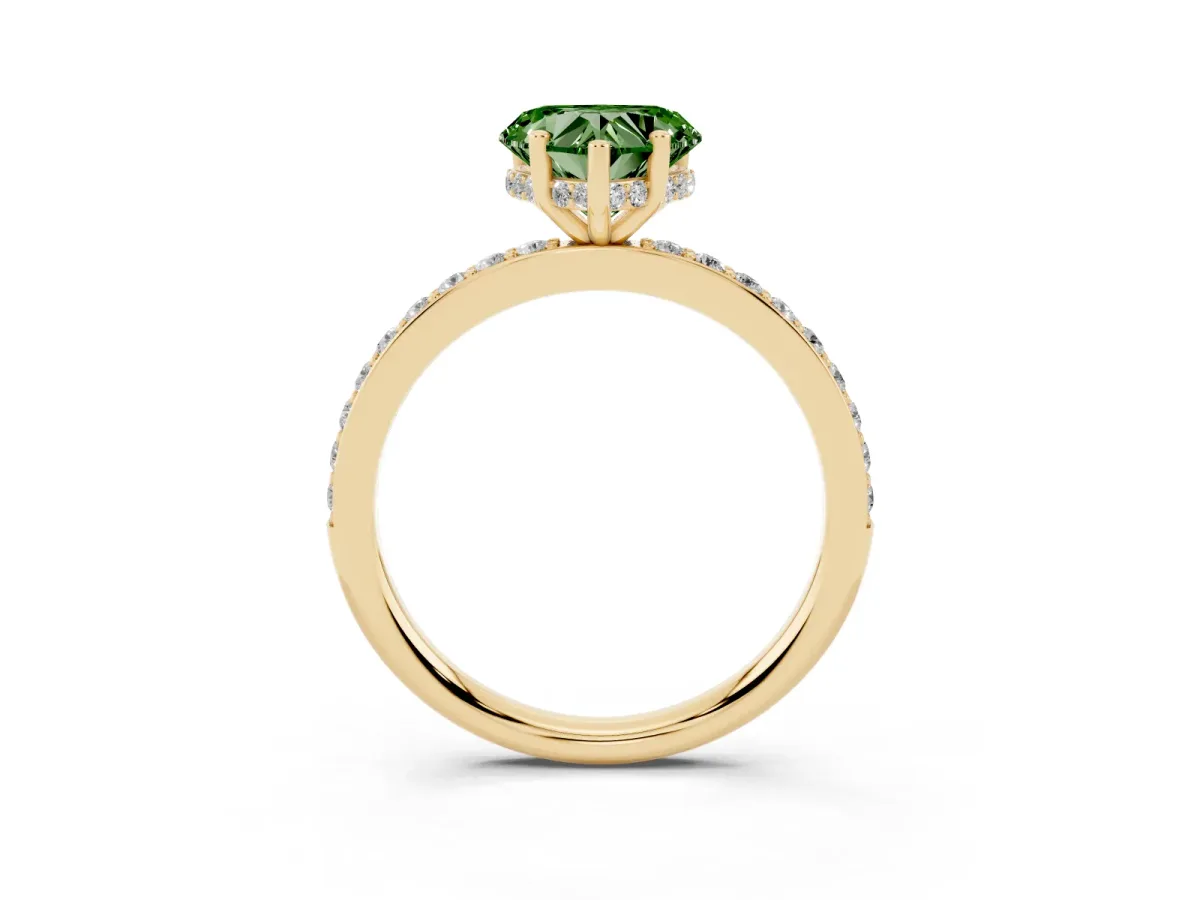Fancy Green Heart Cut Cut Diamond Pavé Band Ring with Four-Prong Setting Yellow gold