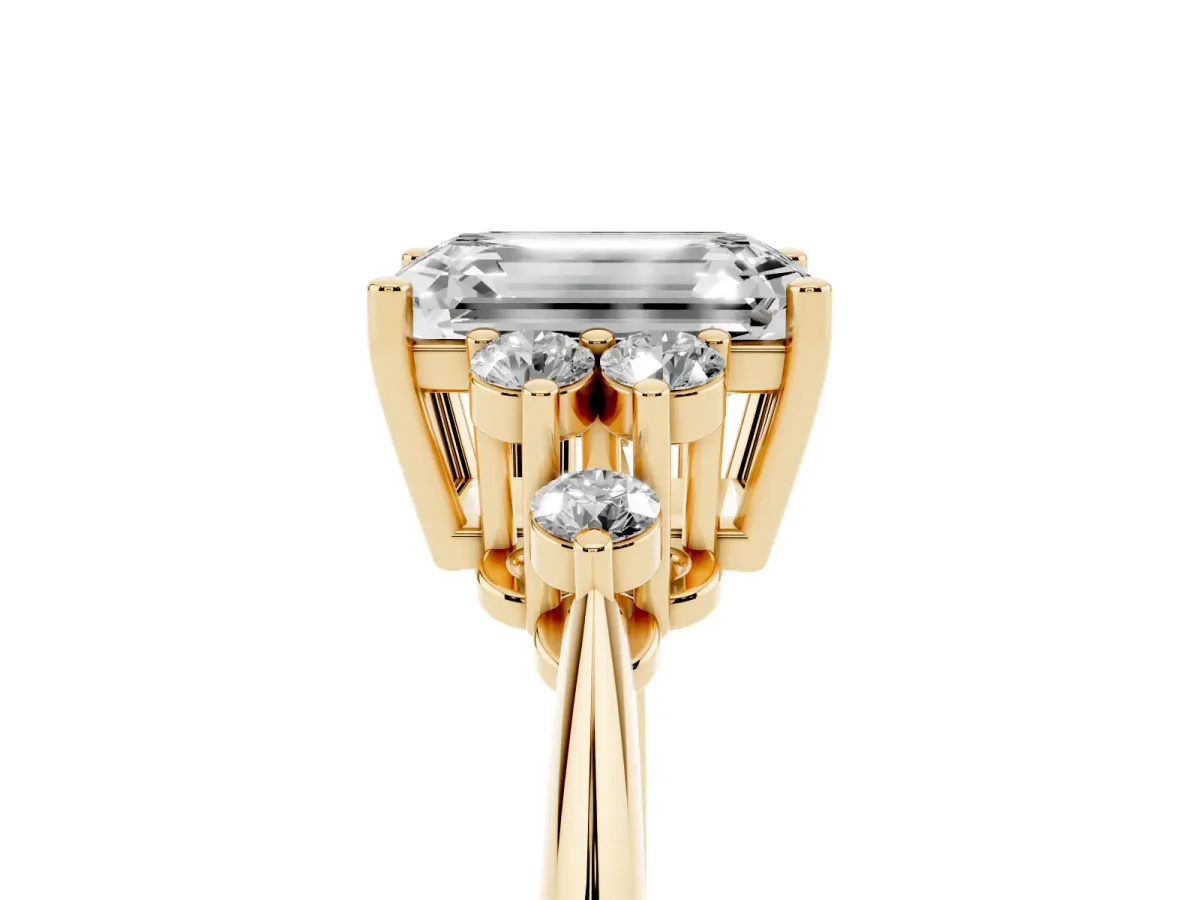Emerald Cut Cut Diamond Cluster Ring with Solitaire Band and Four-Prong Setting Yellow gold