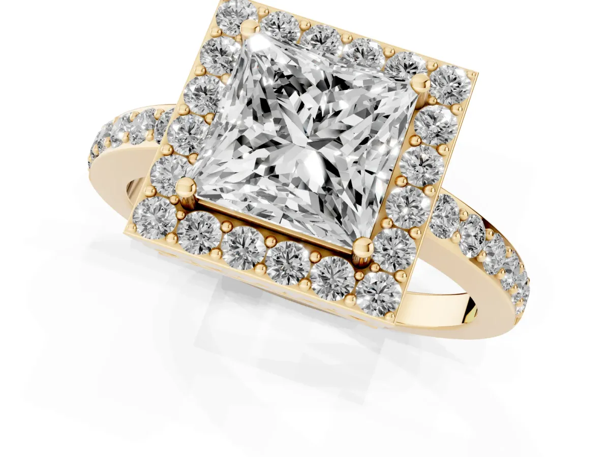 Princess Cut Halo Diamond Pavé Band Ring with Prong Setting Yellow gold