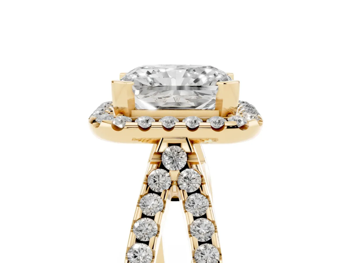 Radiant Cut Diamond Halo Ring with Split Shank Pavé Band and Prong Setting Yellow gold