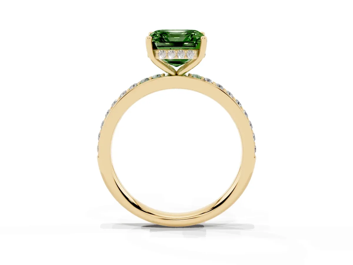 Fancy Green Asscher Cut Cut Diamond Pavé Band Ring with Four-Prong Setting Yellow gold